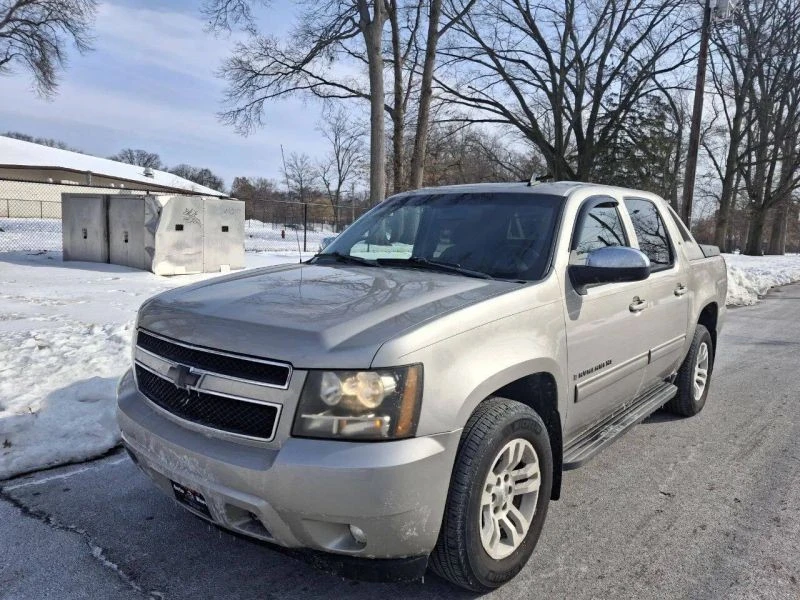 2009 Chevrolet Avalanche - Image 5 of 12