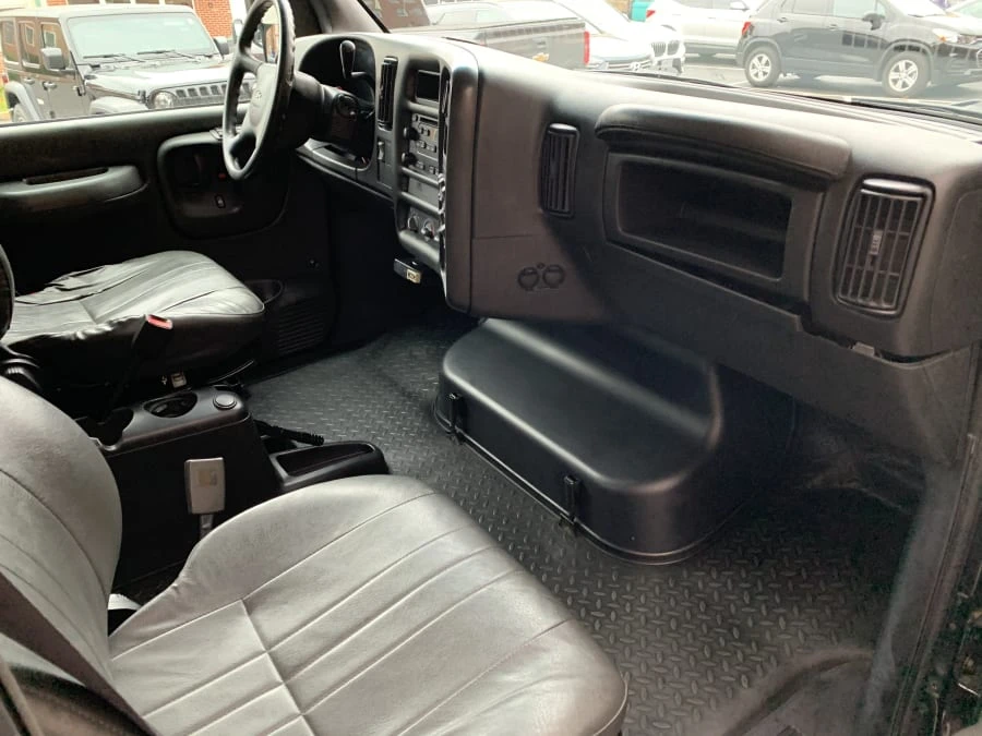 2009 Chevrolet Kodiak - Image 8 of 11
