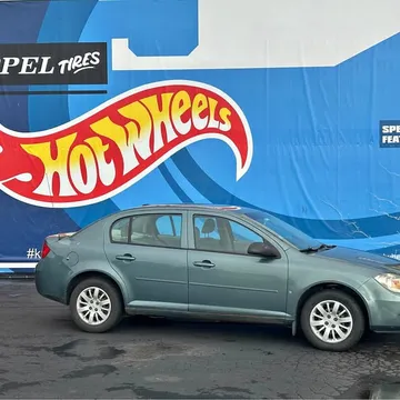 2009 Chevrolet Cobalt LS Sedan 4D