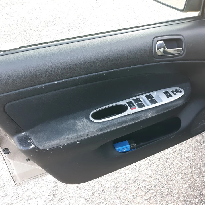 2009 Chevrolet Cobalt 2nd Gen - Image 12 of 16