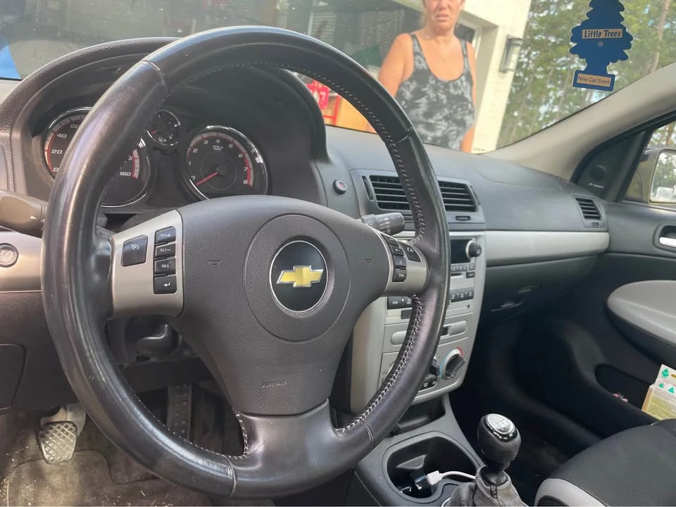 2009 Chevrolet Cobalt 1st Gen - Image 5 of 11