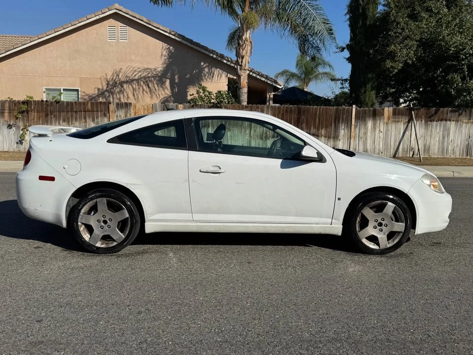 2009 Chevrolet Cobalt 1st Gen - Image 2 of 11