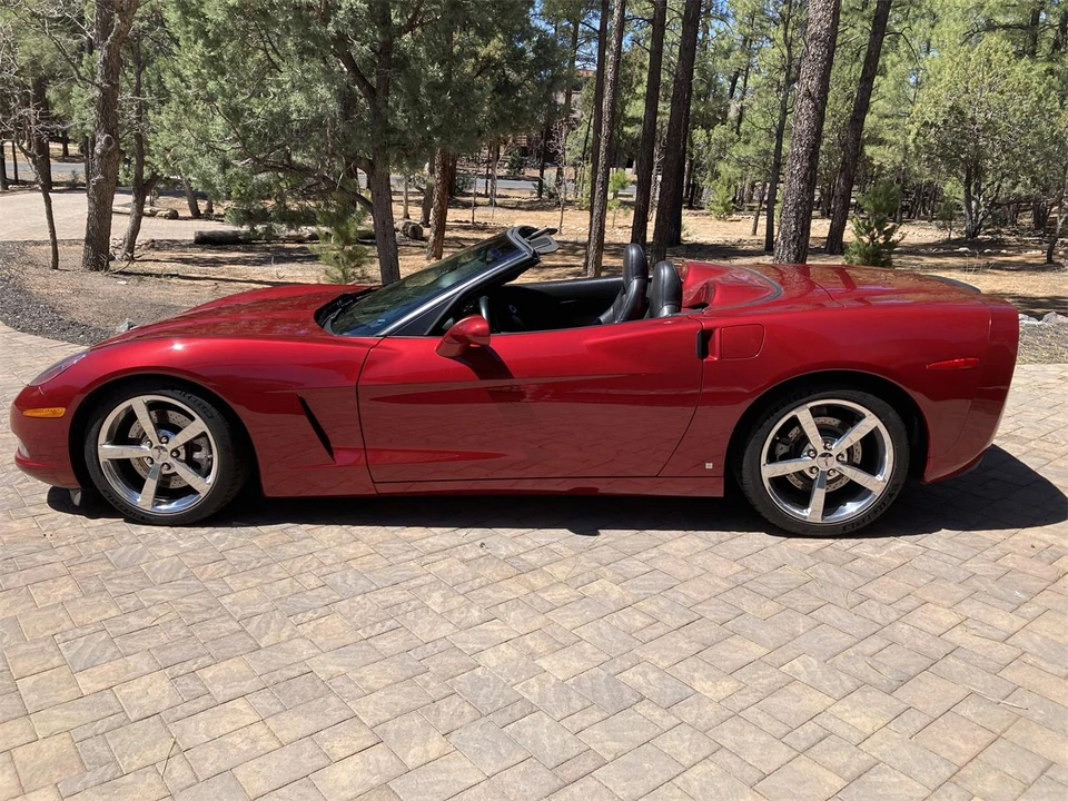 2009 Chevrolet Corvette C6 - Image 12 of 31