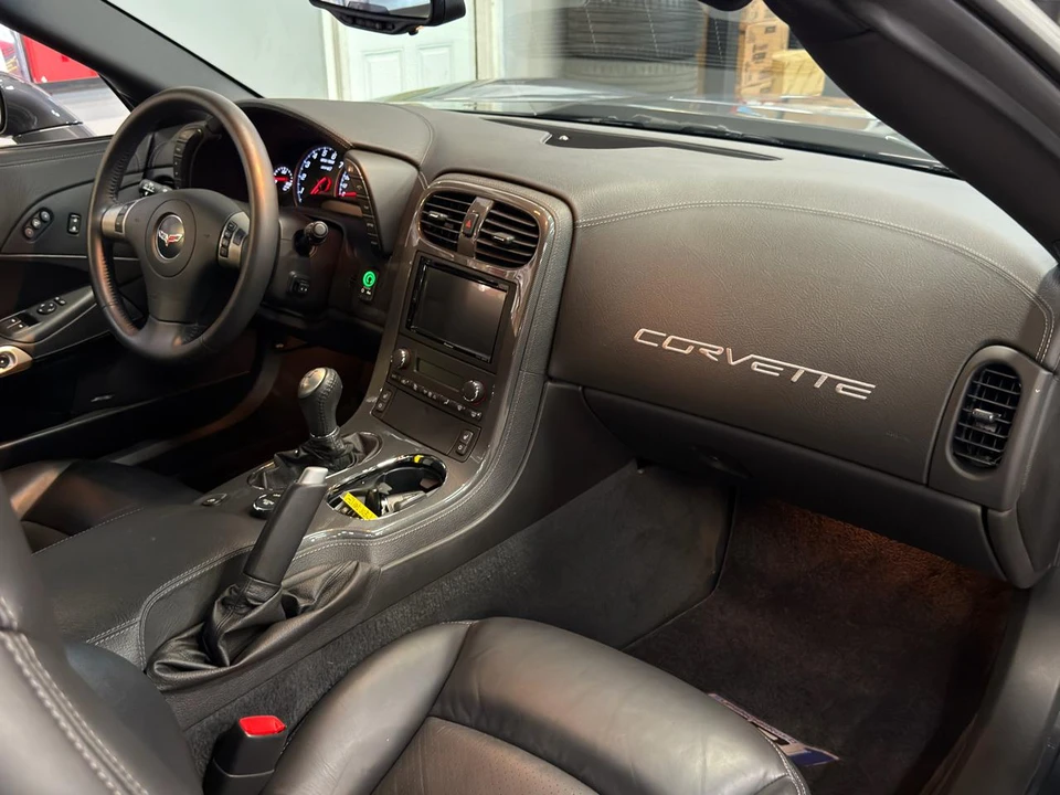 2009 Chevrolet Corvette C6 - Image 16 of 25