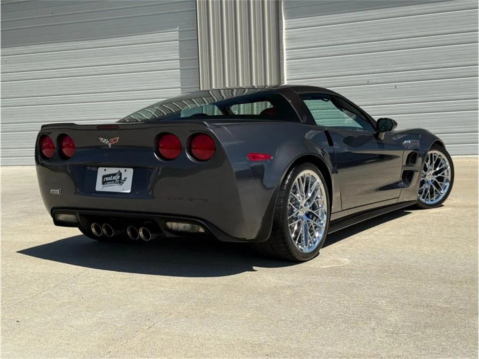2009 Chevrolet Corvette C6 - Image 15 of 31