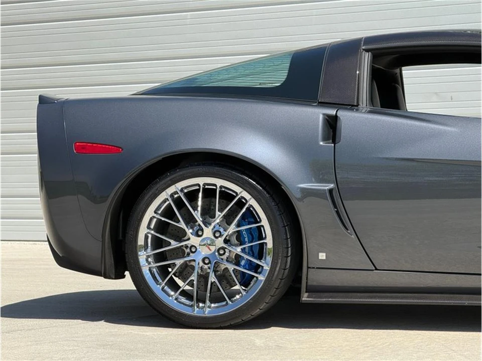 2009 Chevrolet Corvette C6 - Image 16 of 31