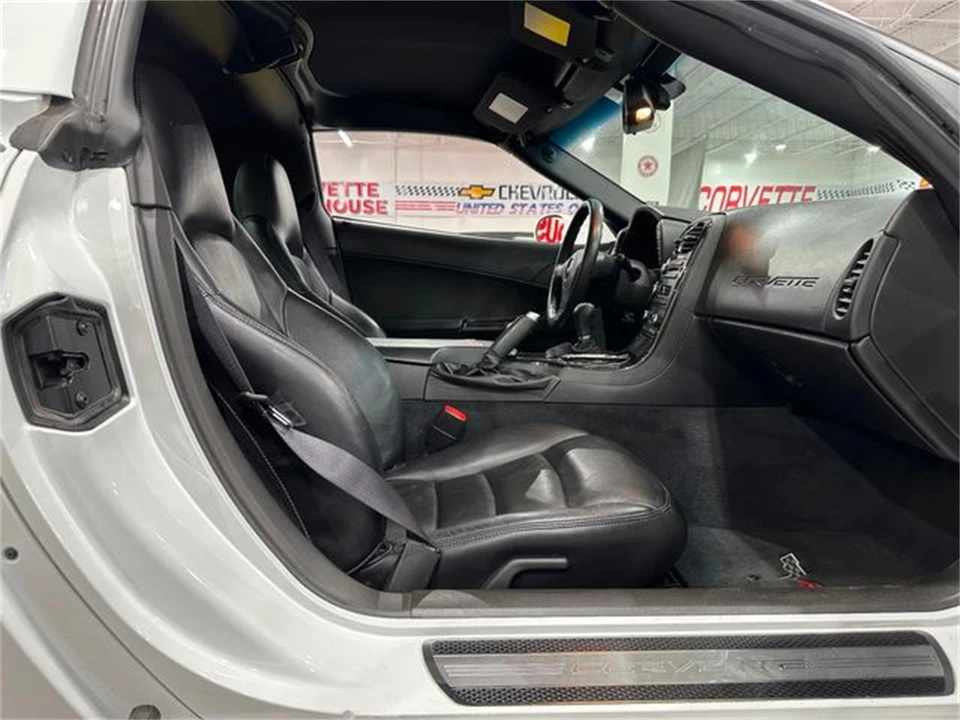 2009 Chevrolet Corvette C6 - Image 10 of 30