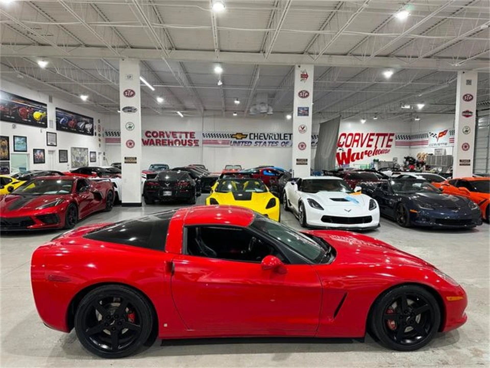2009 Chevrolet Corvette C6 - Image 6 of 30
