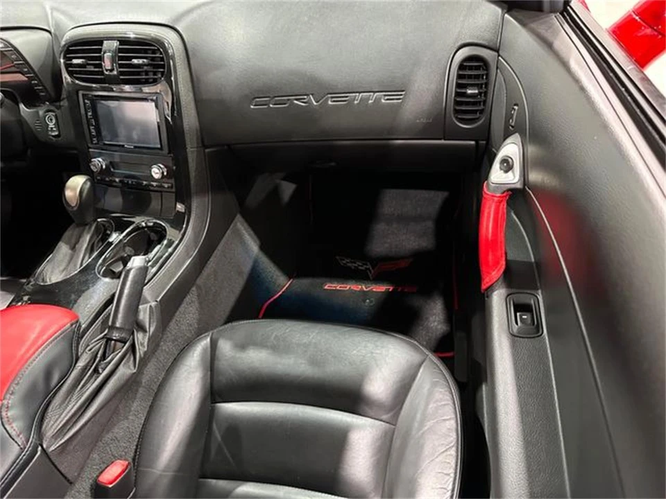 2009 Chevrolet Corvette C6 - Image 12 of 30