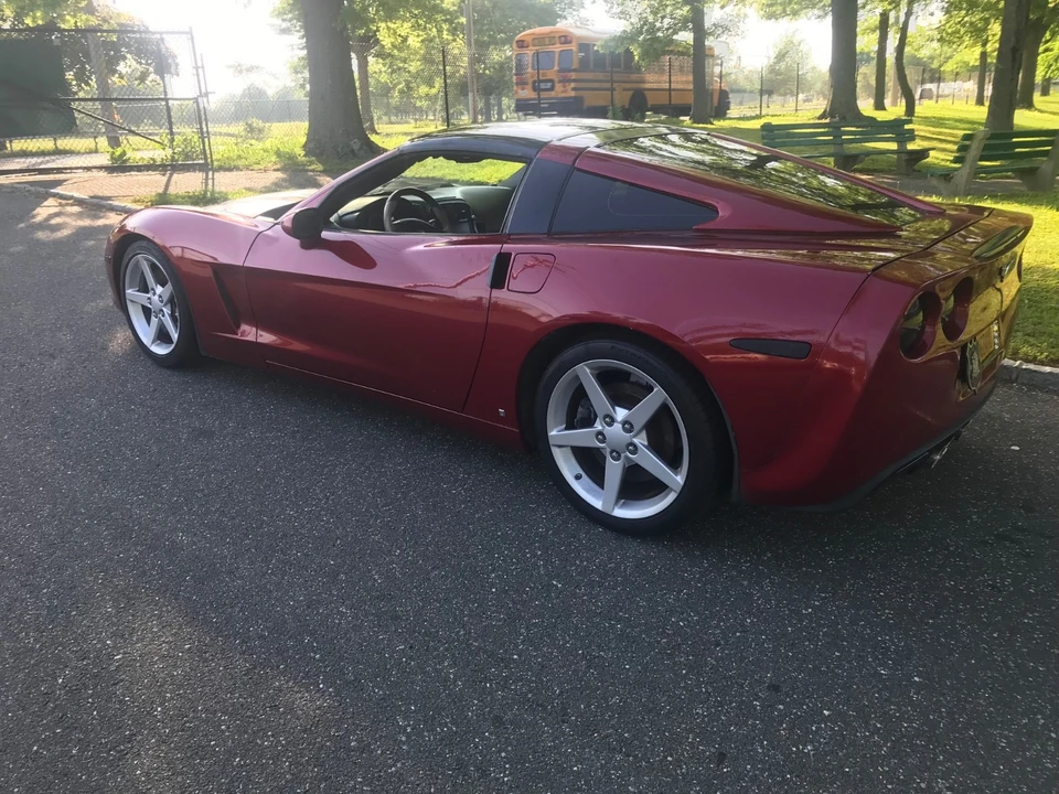 2009 Chevrolet Corvette C6 - Image 5 of 30