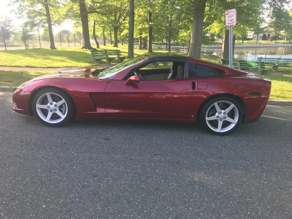 2009 Chevrolet Corvette C6 - Image 4 of 30