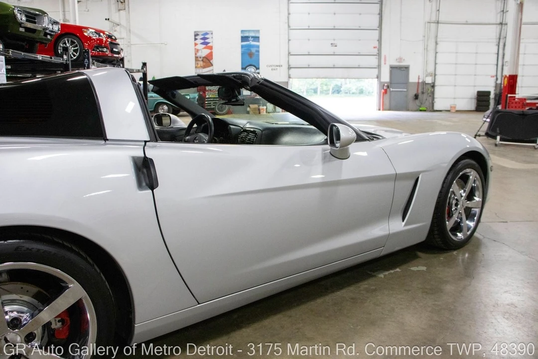 2009 Chevrolet Corvette C6 - Image 24 of 31