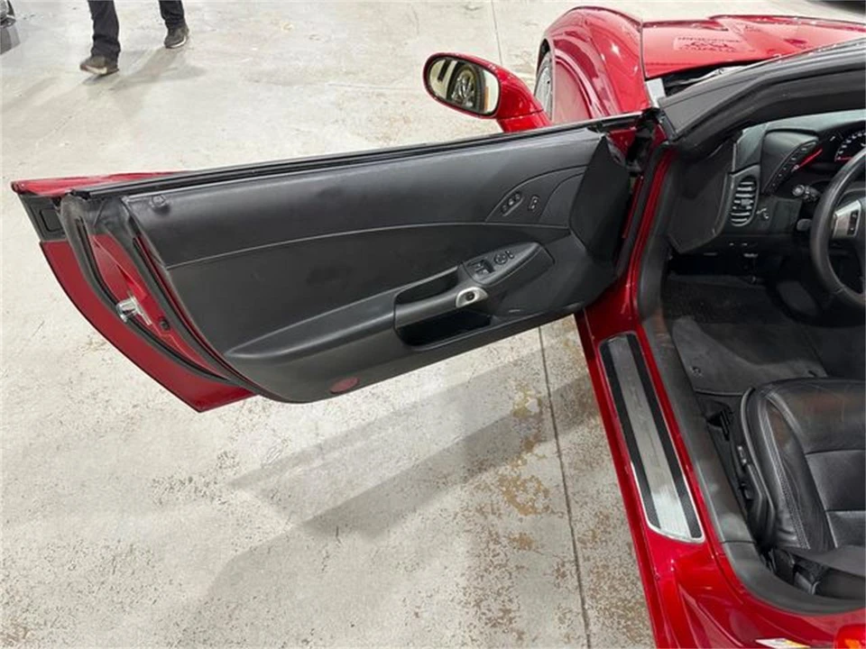 2009 Chevrolet Corvette C6 - Image 14 of 30