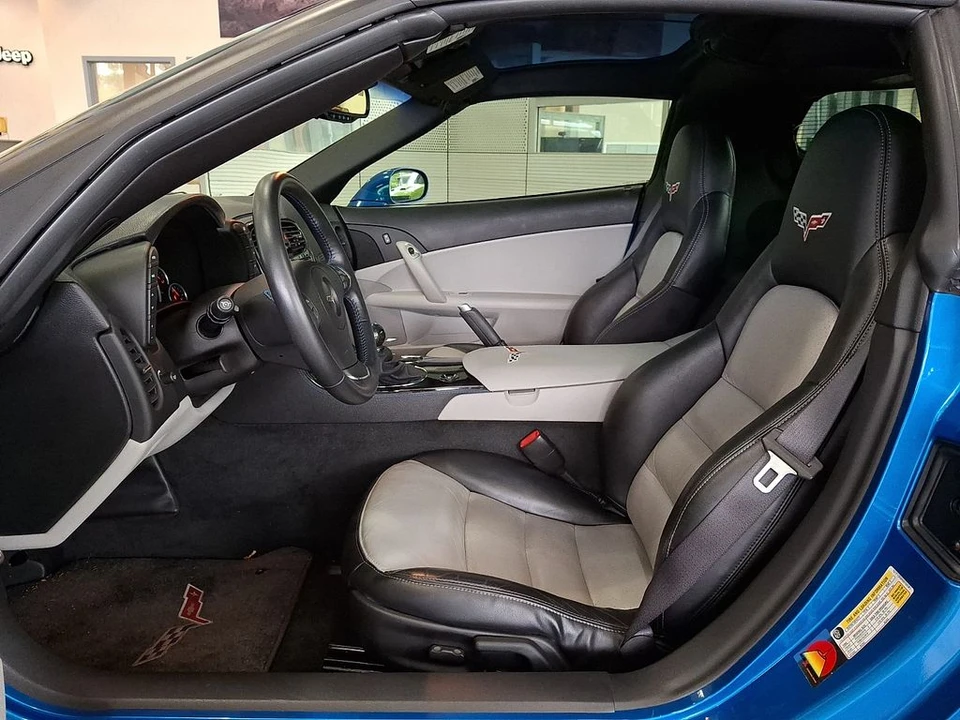 2009 Chevrolet Corvette C6 - Image 14 of 31