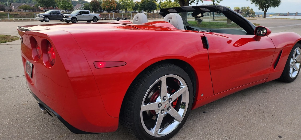 2009 Chevrolet Corvette C6 - Image 10 of 21