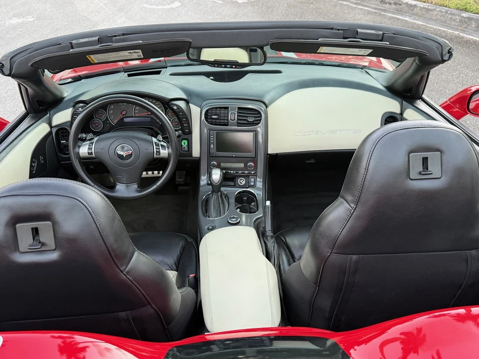 2009 Chevrolet Corvette C6 - Image 13 of 21