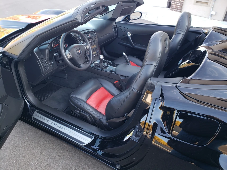 2009 Chevrolet Corvette C6 - Image 25 of 31