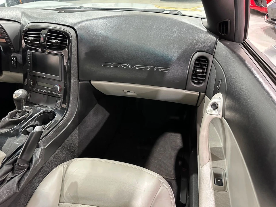 2009 Chevrolet Corvette C6 - Image 13 of 21