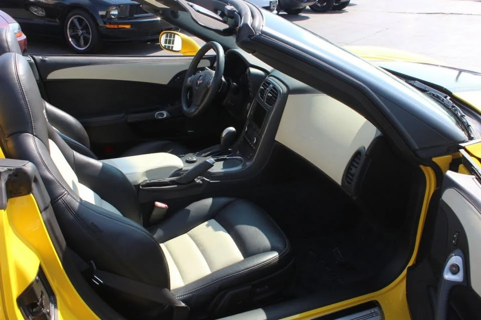 2009 Chevrolet Corvette C6 - Image 14 of 20