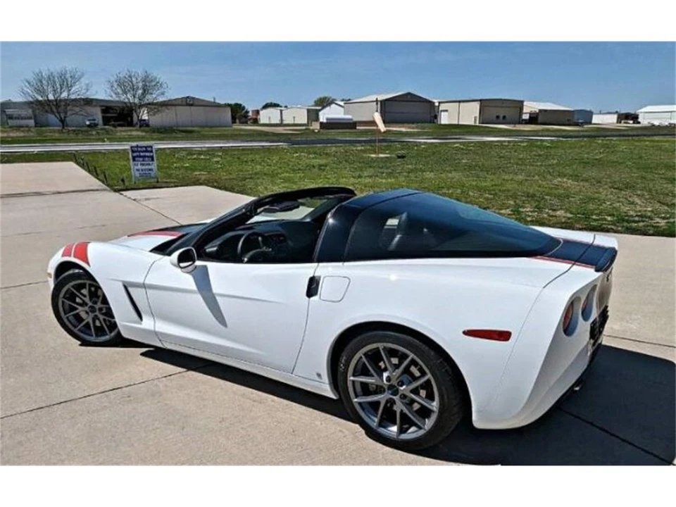 2009 Chevrolet Corvette C6 - Image 6 of 11