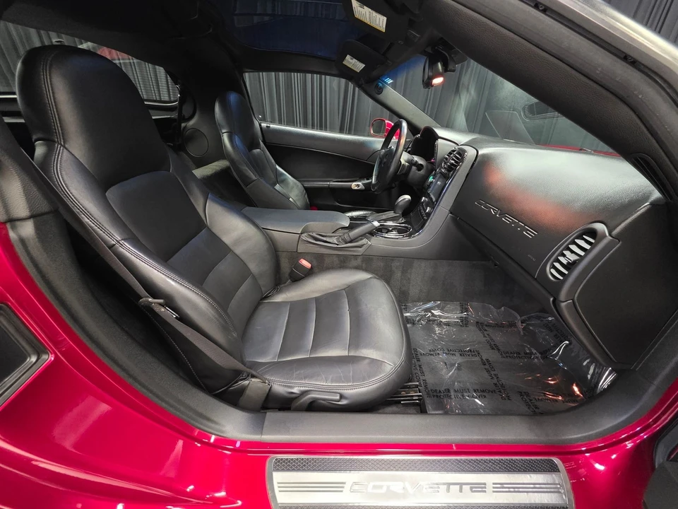 2009 Chevrolet Corvette C6 - Image 24 of 31