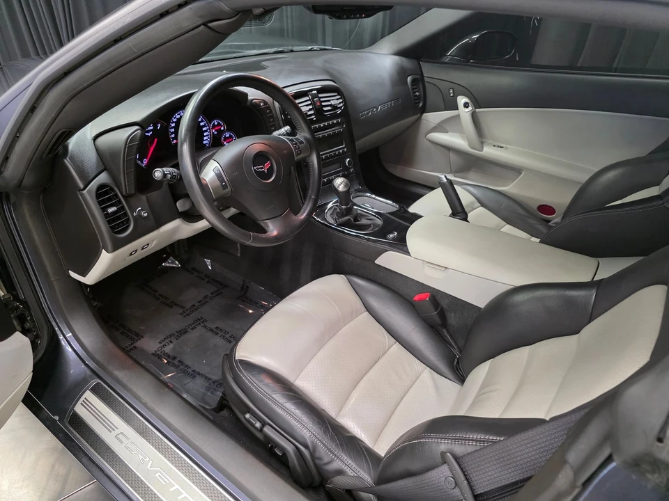 2009 Chevrolet Corvette C6 - Image 21 of 31