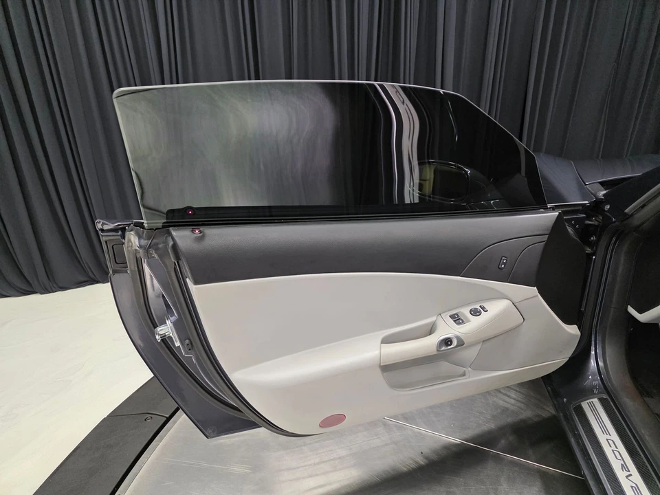 2009 Chevrolet Corvette C6 - Image 17 of 31