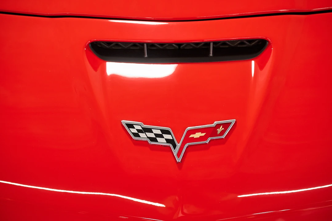 2010 Chevrolet Corvette C6 - Image 19 of 31
