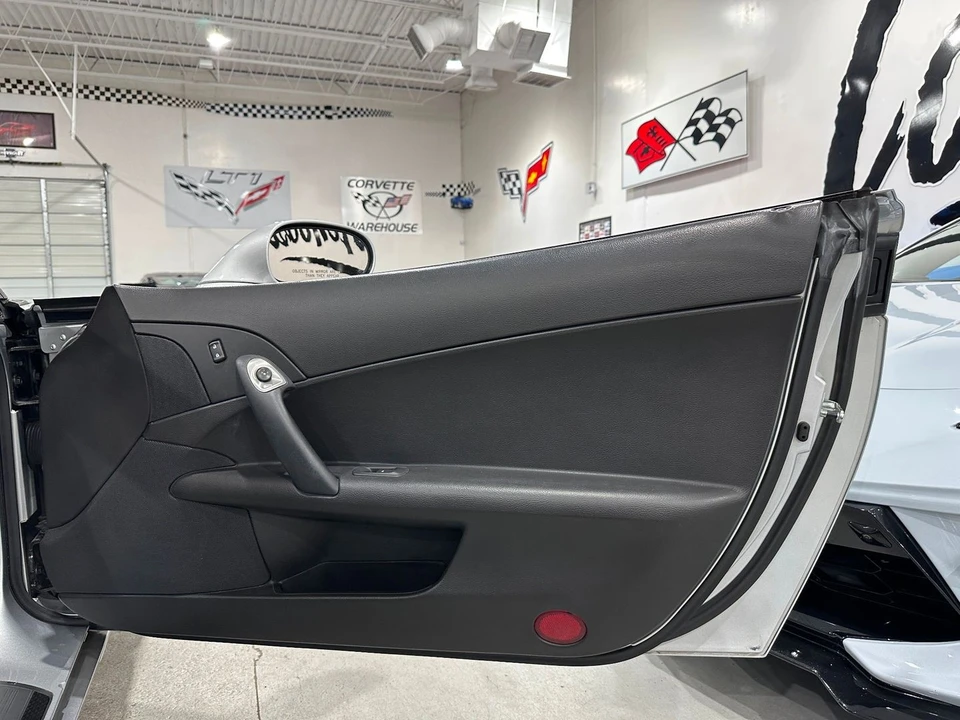 2009 Chevrolet Corvette C6 - Image 18 of 21