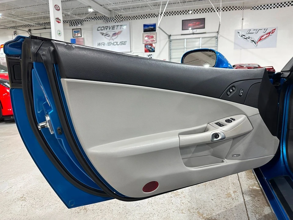 2009 Chevrolet Corvette C6 - Image 17 of 21