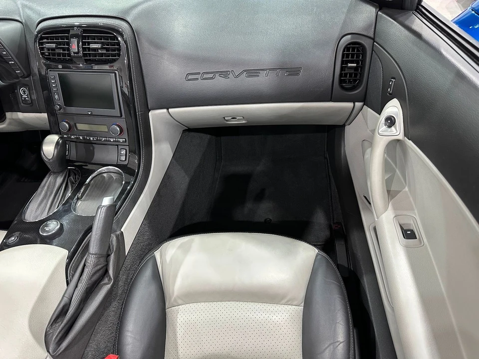 2009 Chevrolet Corvette C6 - Image 14 of 21