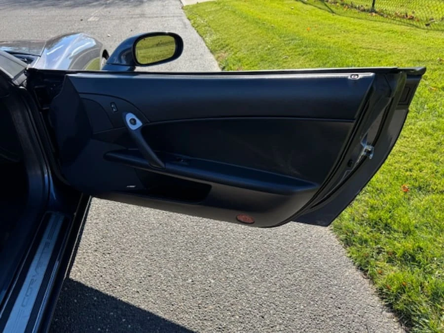 2009 Chevrolet Corvette C6 - Image 25 of 28