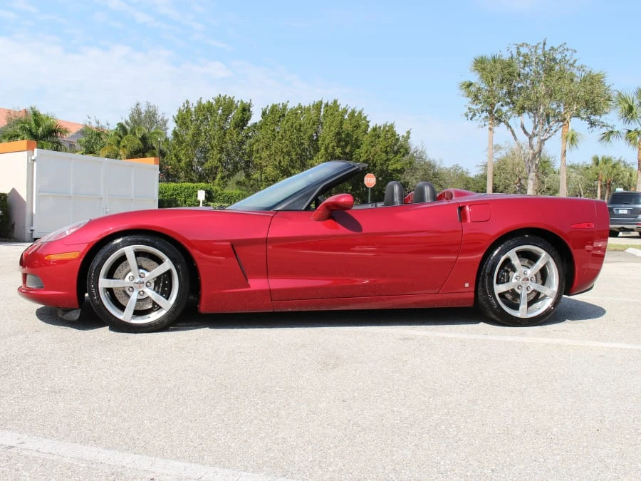 2009 Chevrolet Corvette C6 - Image 2 of 12