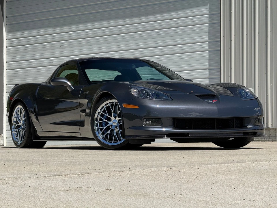 2009 Chevrolet - Image 4 of 12