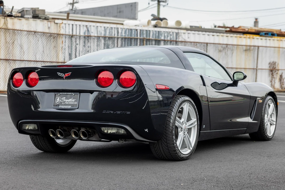 2009 Chevrolet Corvette C6 - Image 4 of 31