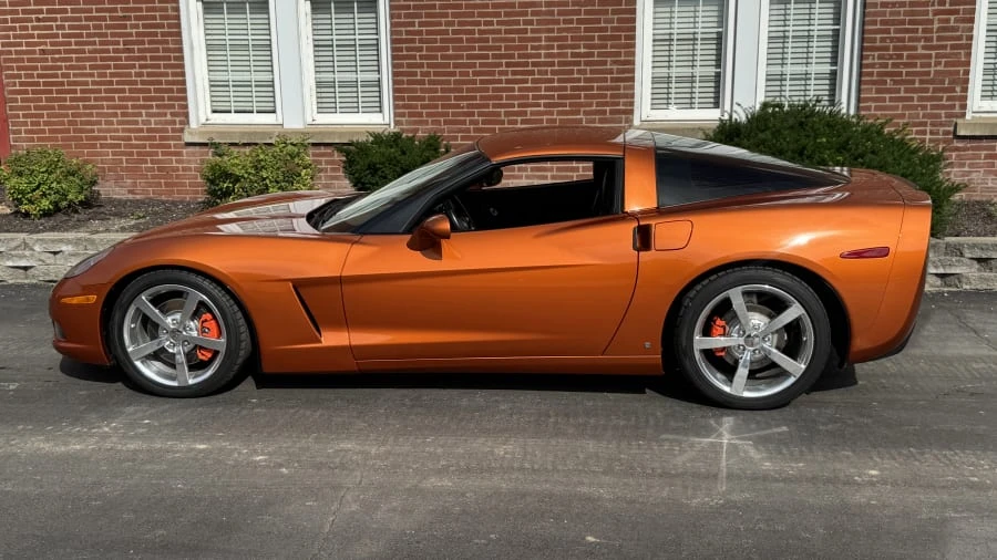2009 Chevrolet Corvette C6 - Image 2 of 13