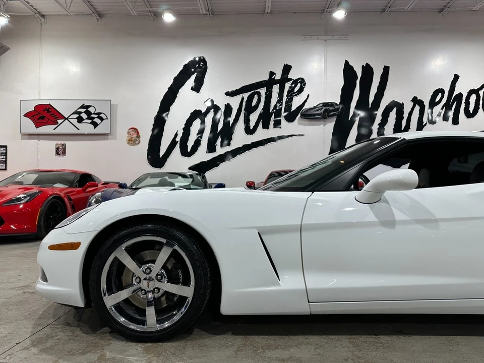 2009 Chevrolet Corvette C6 - Image 7 of 12