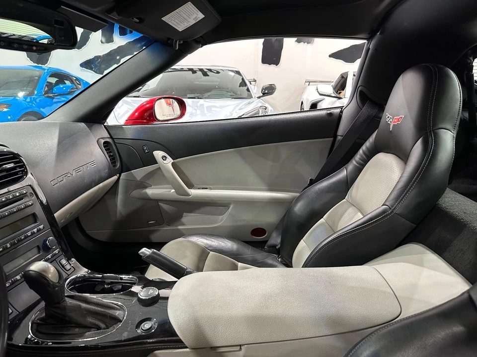 2009 Chevrolet Corvette C6 - Image 14 of 21