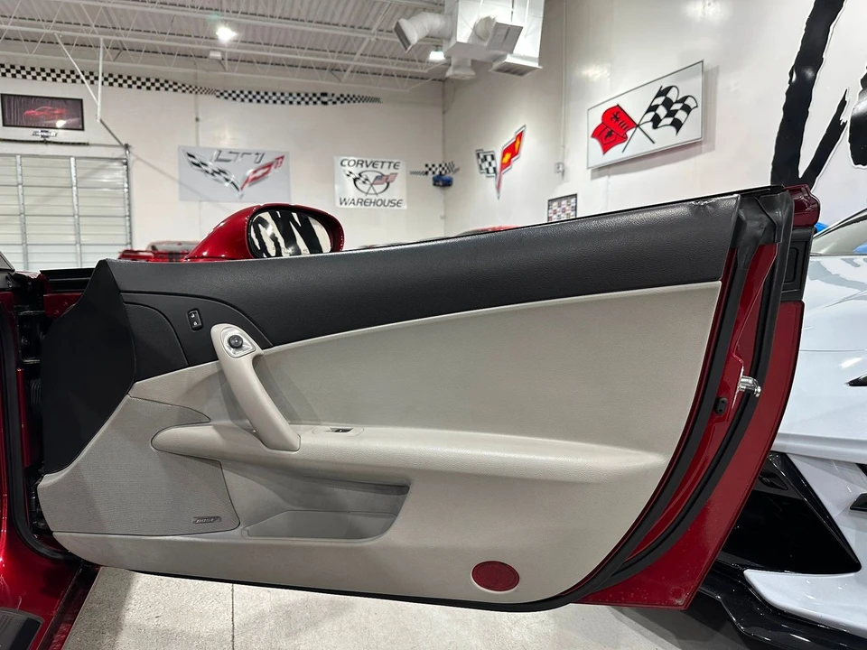 2009 Chevrolet Corvette C6 - Image 17 of 21