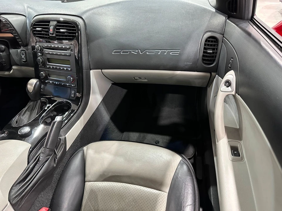 2009 Chevrolet Corvette C6 - Image 12 of 21