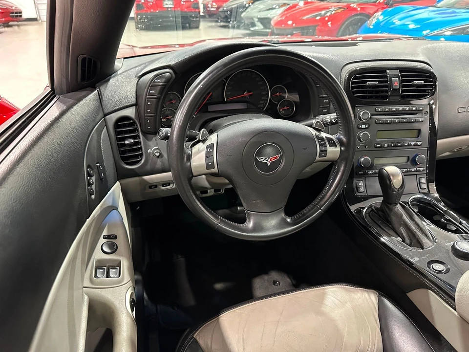 2009 Chevrolet Corvette C6 - Image 8 of 21