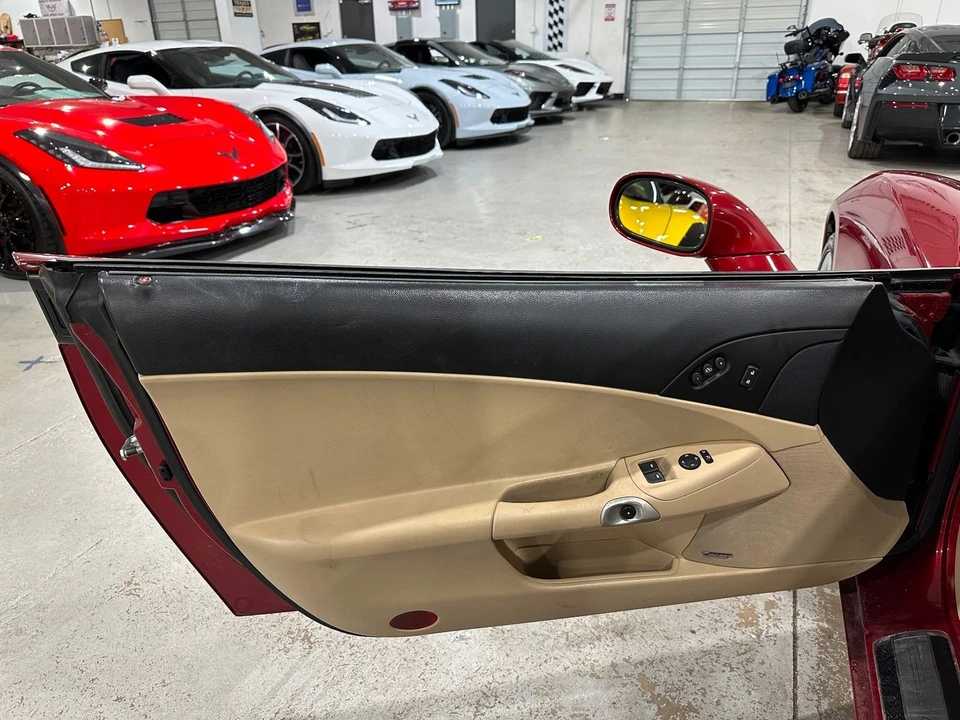 2009 Chevrolet Corvette C6 - Image 16 of 21