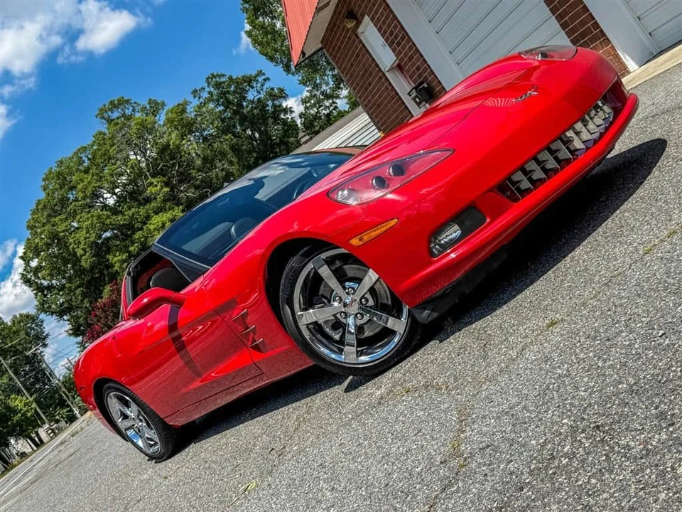 2009 Chevrolet Corvette C6 - Image 24 of 31