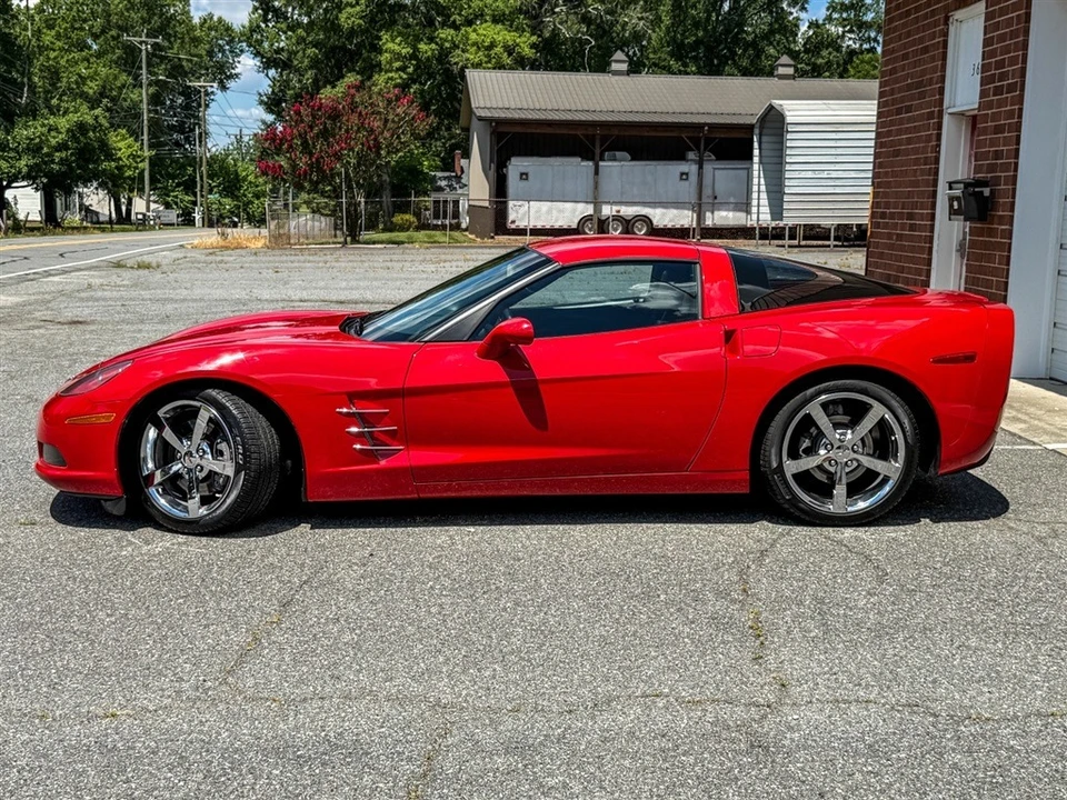 2009 Chevrolet Corvette C6 - Image 5 of 31