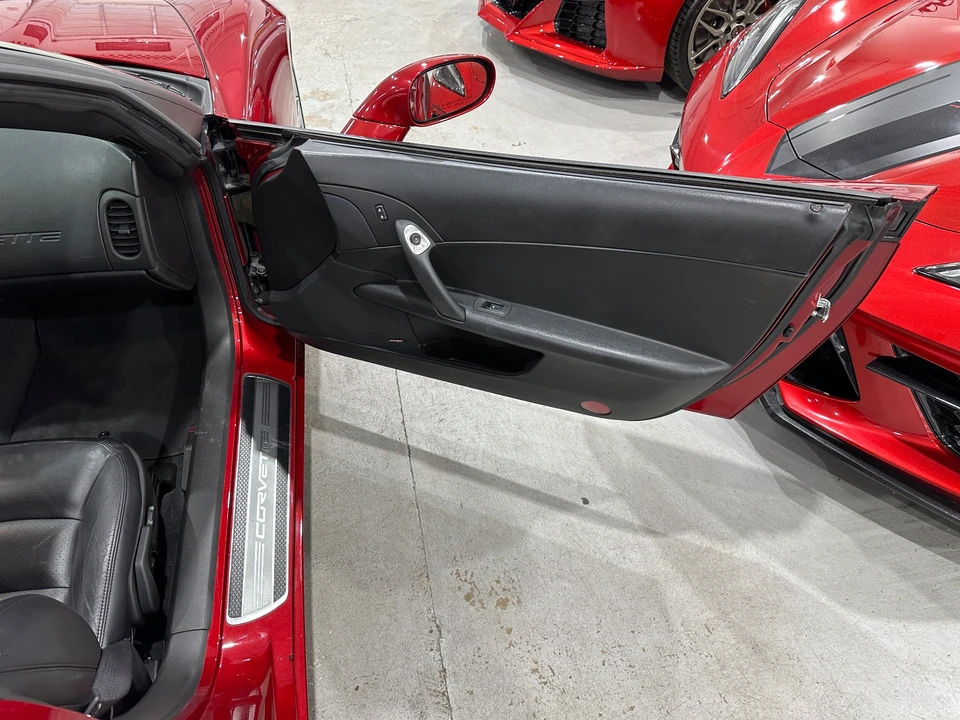 2009 Chevrolet Corvette C6 - Image 15 of 31