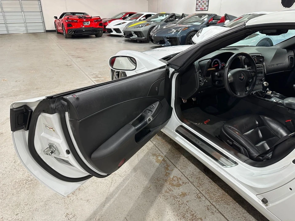 2009 Chevrolet Corvette C6 - Image 16 of 21