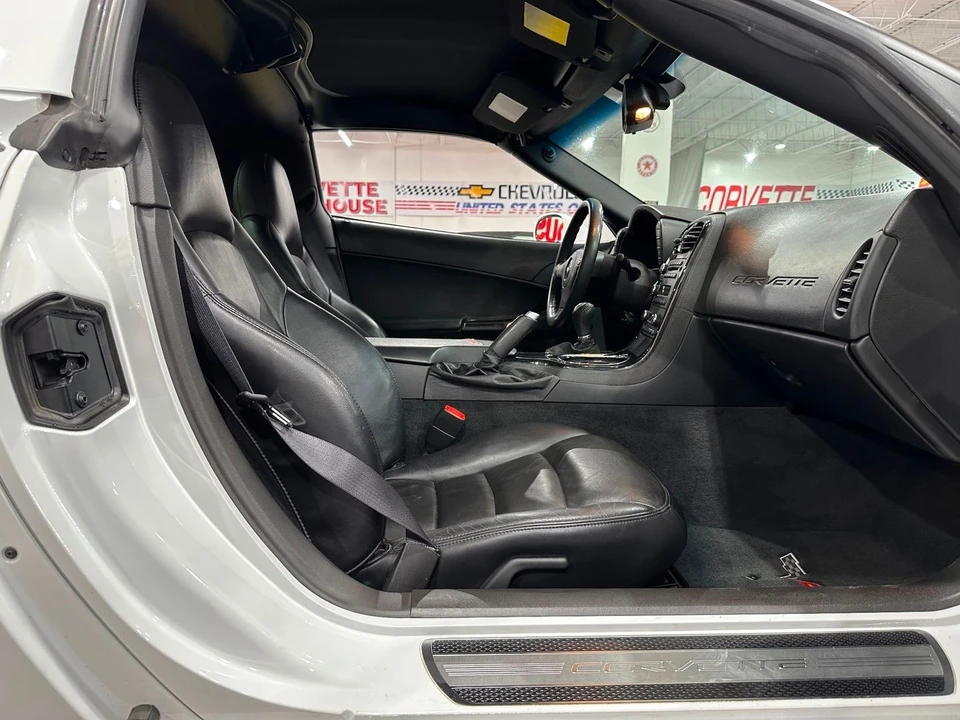 2009 Chevrolet Corvette C6 - Image 11 of 21