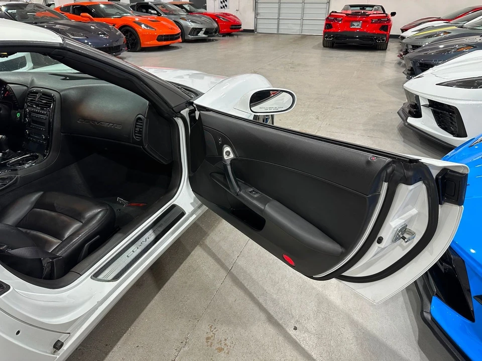 2009 Chevrolet Corvette C6 - Image 17 of 21