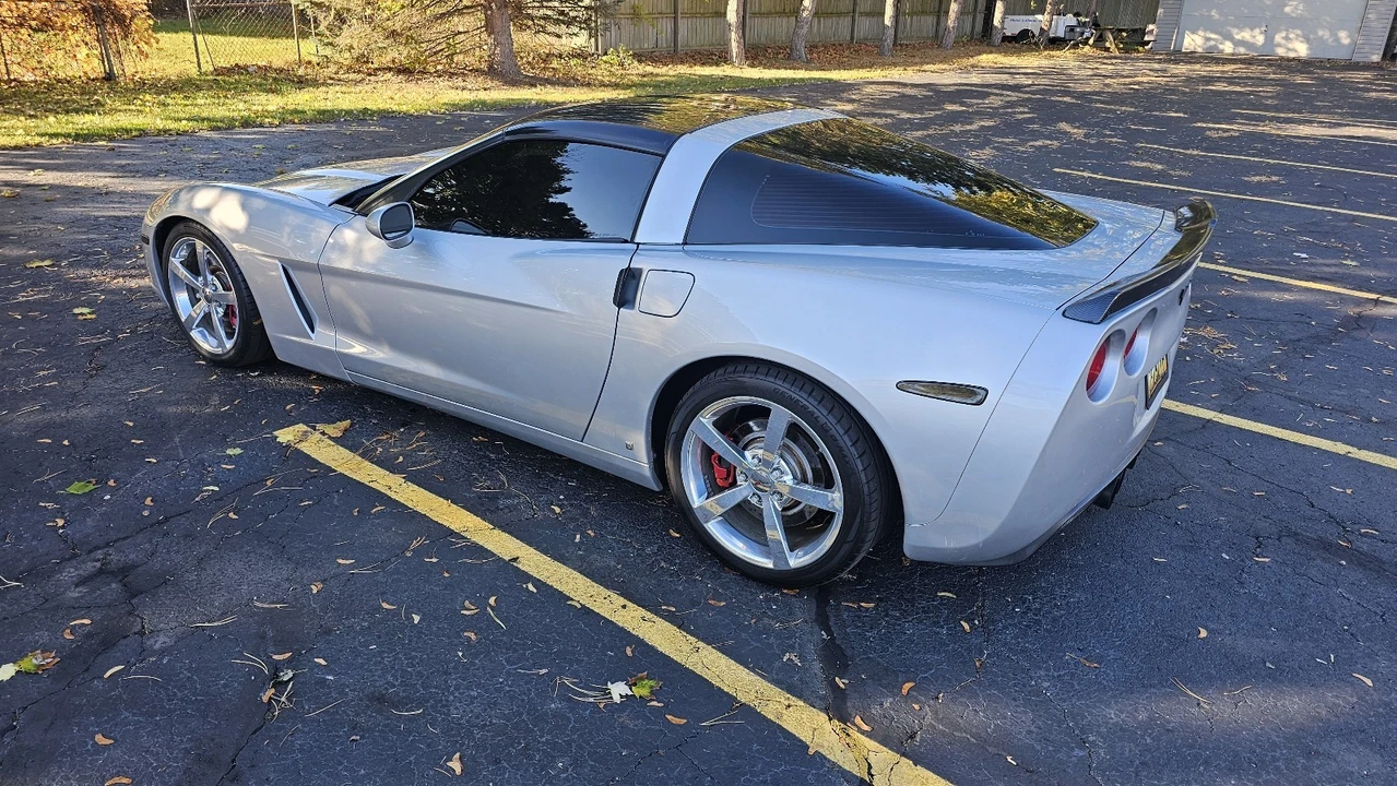 2009 Chevrolet Corvette C6 - Image 2 of 21