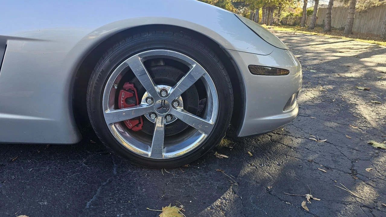 2009 Chevrolet Corvette C6 - Image 14 of 21